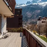 Apartment Apartment President, Alpes Agency, Central Chamonix, Sleeps 12 Chamonix