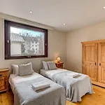 President, Alpes Agency, Chamonix, Sleeps 12