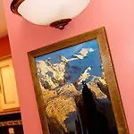 Apartment President, Alpes Agency, Central Chamonix, Sleeps 12 Apartment *