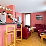 Apartment President, Alpes Agency, Central Chamonix, Sleeps 12 * Chamonix