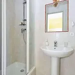 Apartment Apartment President, Alpes Agency, Central Chamonix, Sleeps 12