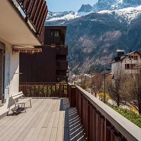 Apartment Apartment President - Alpes Travel - Central Chamonix - Sleeps 12 Chamonix