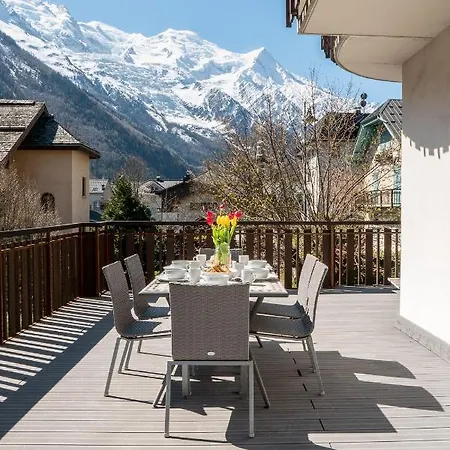 Apartment Apartment President - Alpes Travel - Central Chamonix - Sleeps 12 Chamonix