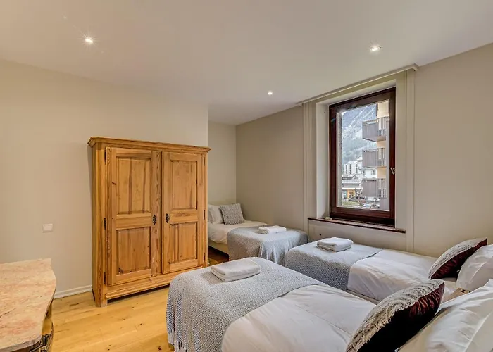 Apartment President, Alpes Agency, Central Chamonix, Sleeps 12 Apartman