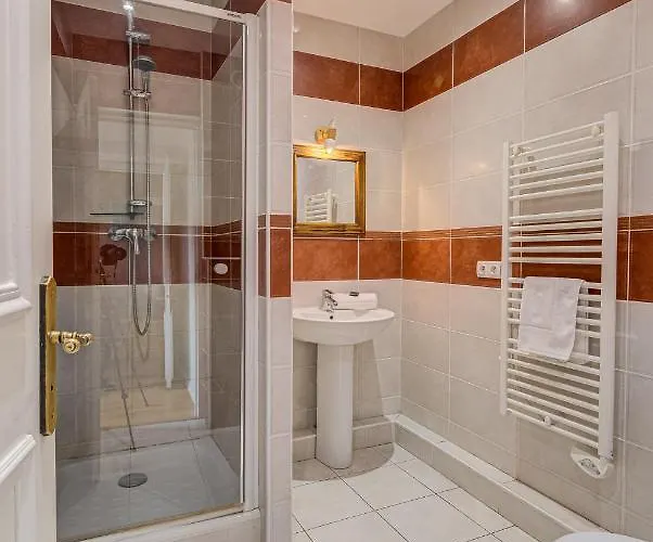 President - Alpes Travel - - Sleeps 12 Lejlighed Chamonix