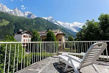 Apartment President, Alpes Agency, Central Chamonix, Sleeps 12